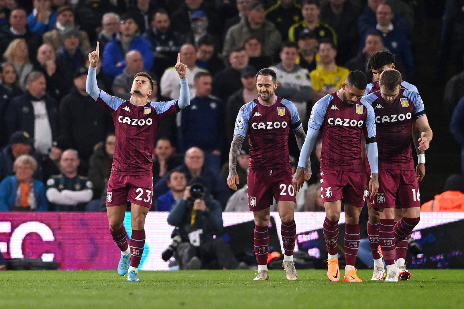 仅展现了他 仅展现了他